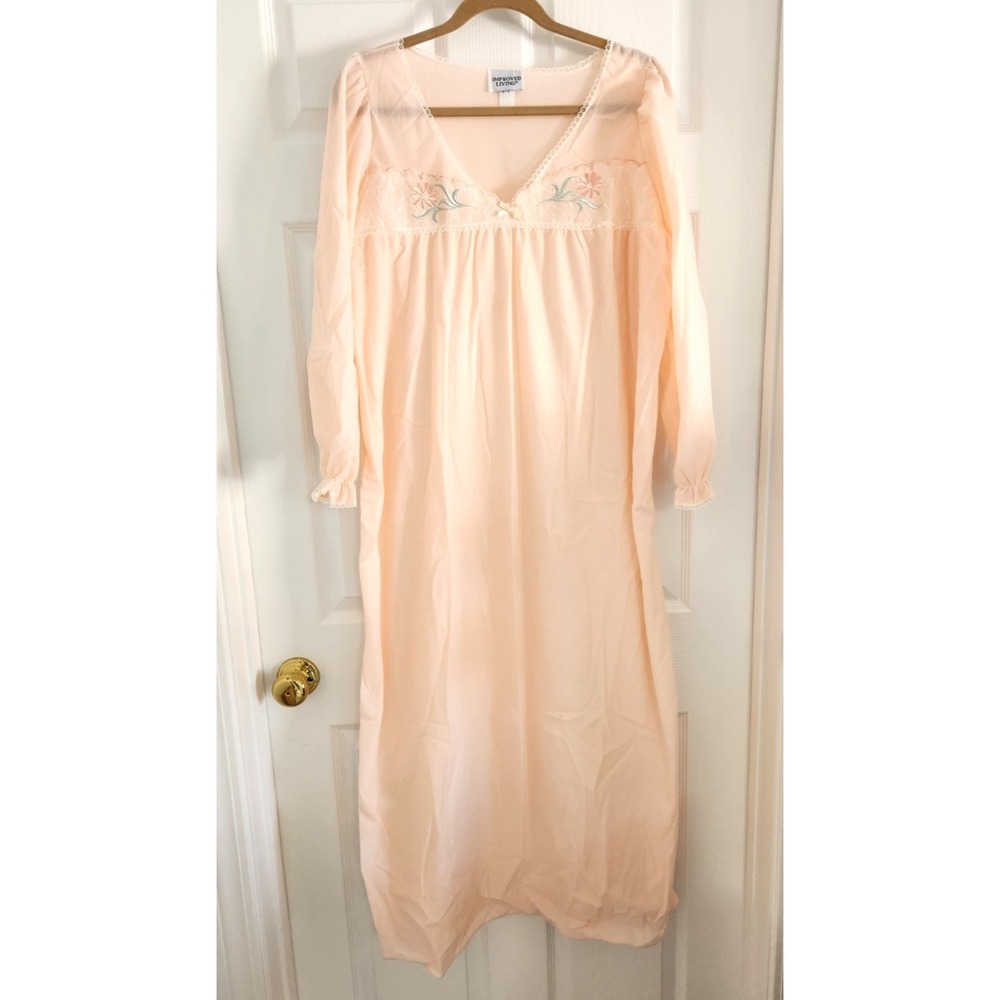 Improved Living Night Gown Sz Medium Pink w/Flowers Long Sleeve Soft Fleece